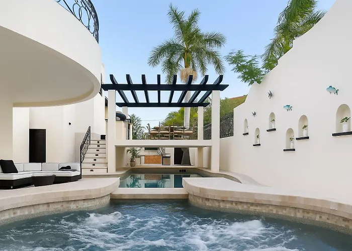 #marbella Lane - Coastal Elegance With Pool Villa