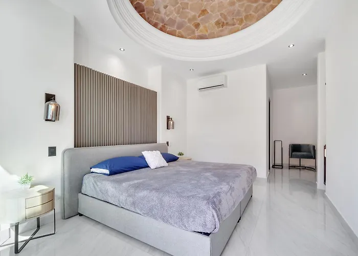 Villa #marbella Lane - Coastal Elegance With Pool