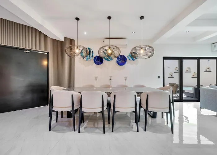 #marbella Lane - Coastal Elegance With Pool Villa *