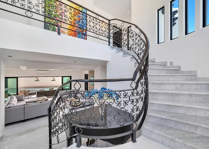 #marbella Lane - Coastal Elegance With Pool Villa *