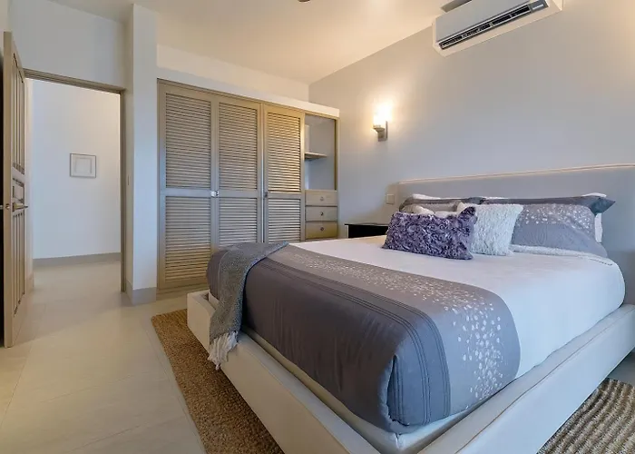 #marbella Lane - Coastal Elegance With Pool Villa