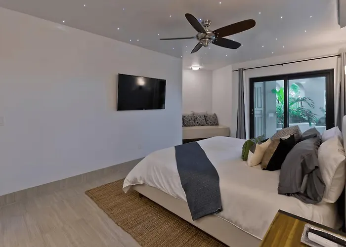 Villa #marbella Lane - Coastal Elegance With Pool